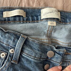 Universal Thread Mid Rise slim Jeans - Blue (mom jeans)